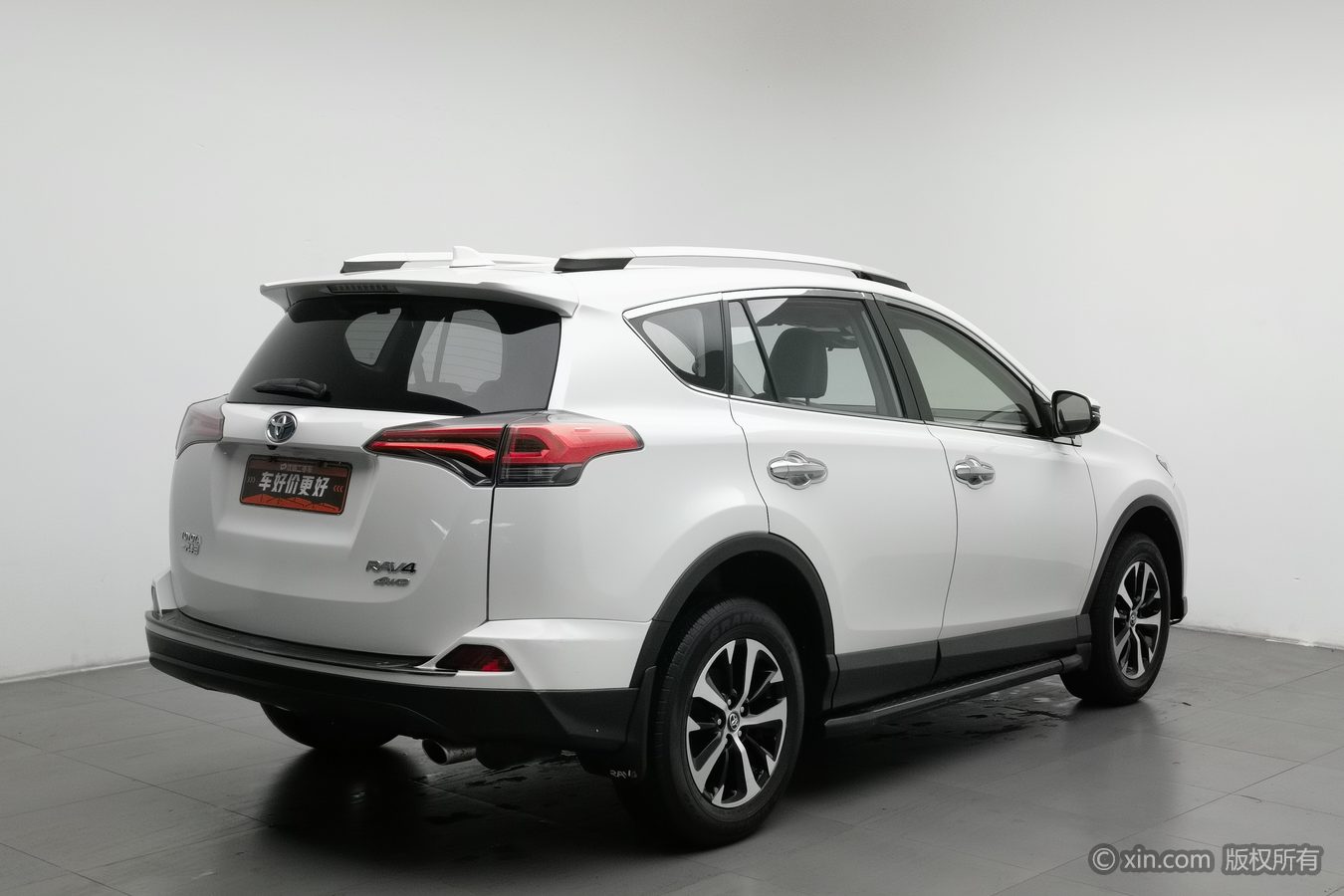 Toyota RAV4 2017 #3 Toyota RAV4 2017 صورة سيارة #3