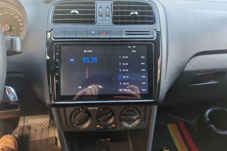 Volkswagen Polo 2016 #15 Volkswagen Polo 2016 car image #15