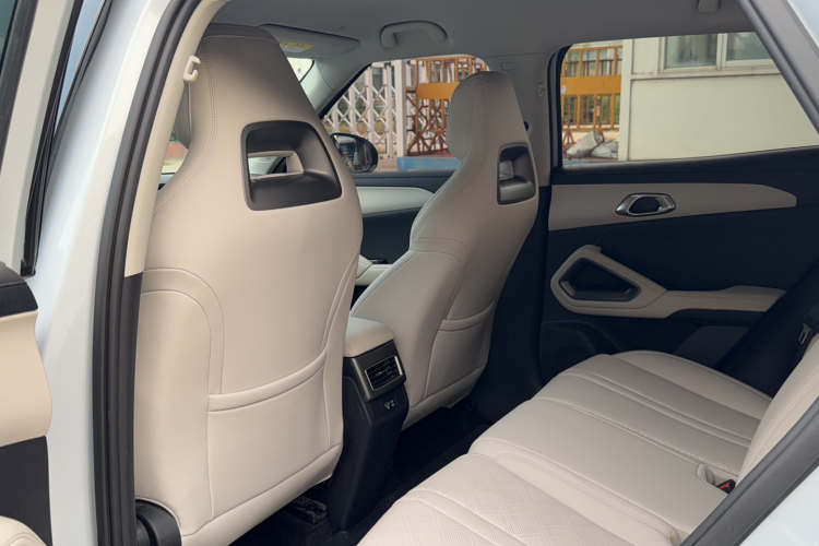 BYD YuanUP 2025 car image #21