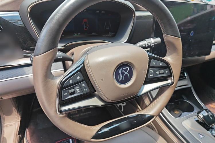BYD Han 2022 car image #11