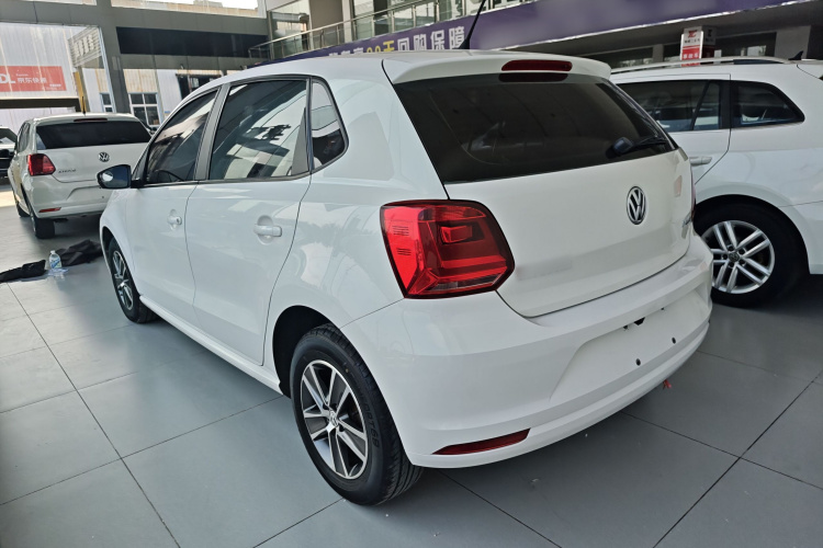 Volkswagen Polo 2017 #5 Volkswagen Polo 2017 car image #5