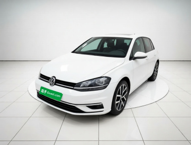Volkswagen Golf 2020 car image 