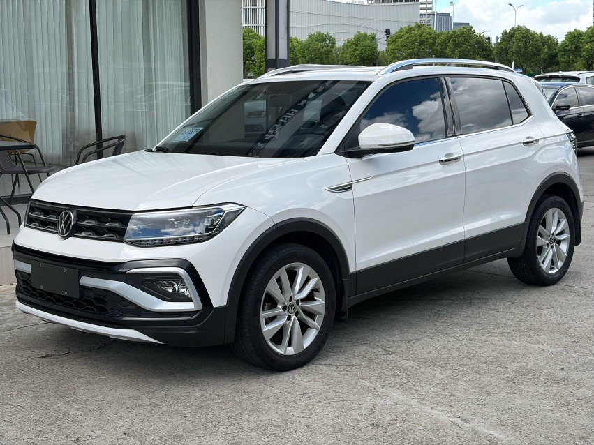 Volkswagen T-Cross 2021 Volkswagen T-Cross 2021 صورة سيارة