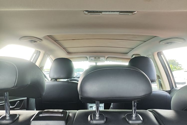 GEELY Emgrand GS 2016 car image #18