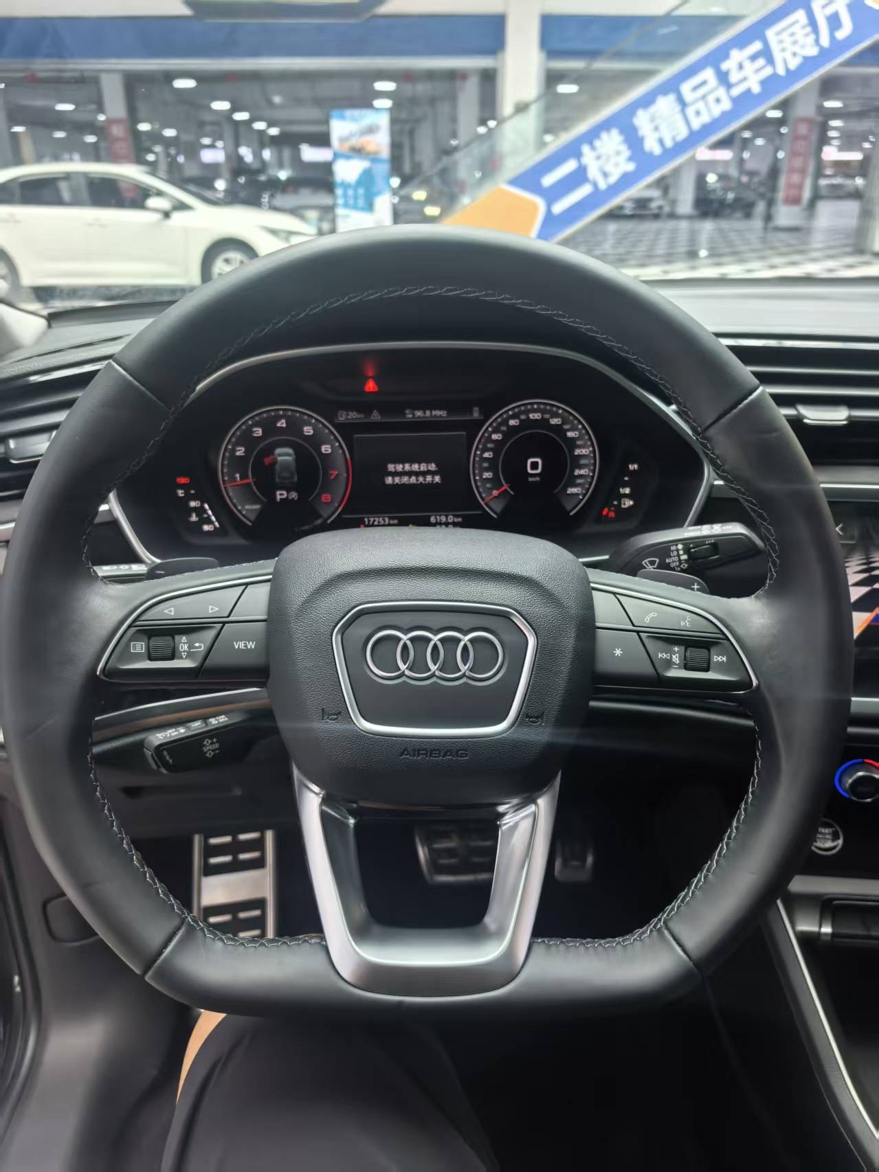 Audi Q3 2022 #15 Audi Q3 2022 car image #15