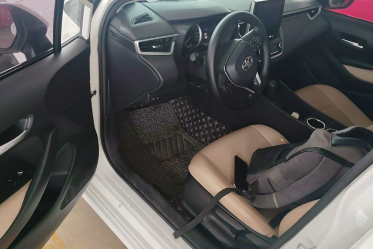 Toyota Corolla 2022 car image #16