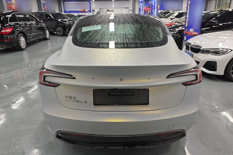 Tesla Model 3 2025 #6 Tesla Model 3 2025 car image #6