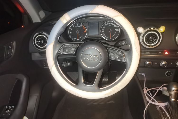 Audi A3 2019 car image #12