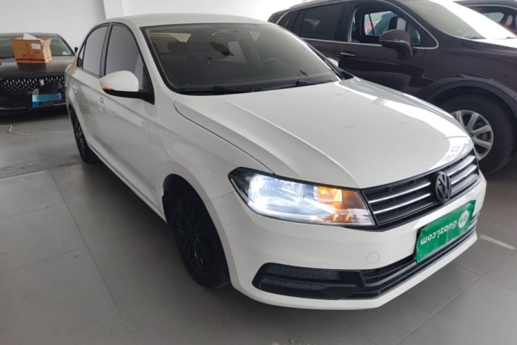Volkswagen Santana 2018 car image #4