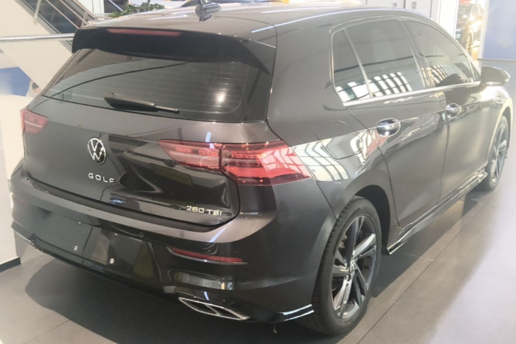 Volkswagen Golf 2021 car image #7