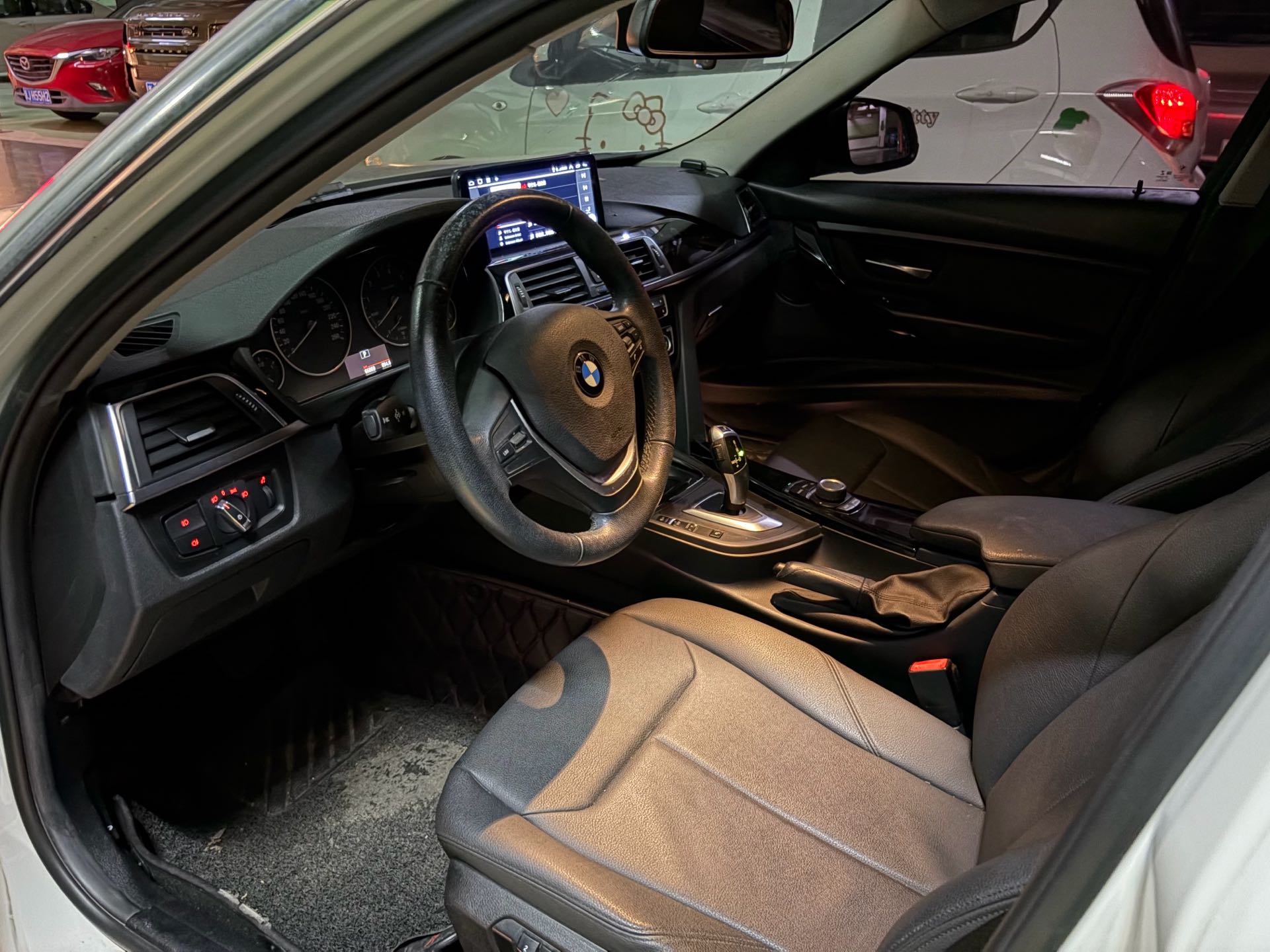 BMW 3 Series 2017 #6 BMW 3 Series 2017 car image #6