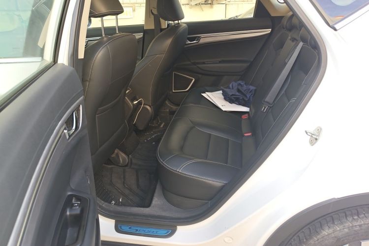 GEELY Emgrand GS 2019 car image #14