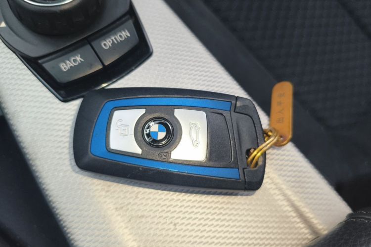 BMW 3 Series 2016 #11 BMW 3 Series 2016 car image #11