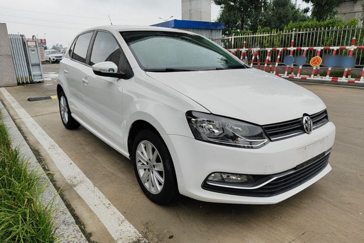 Volkswagen Polo 2015 #4 Volkswagen Polo 2015 car image #4