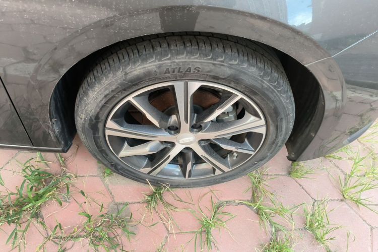 GEELY Emgrand 2024 #6 GEELY Emgrand 2024 car image #6