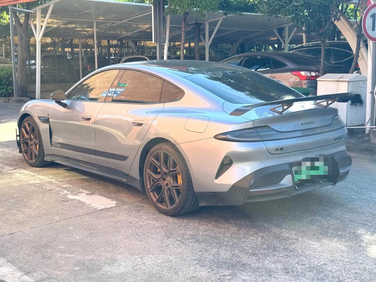 小米汽车 小米SU7 Ultra 2025 汽车图片 #7