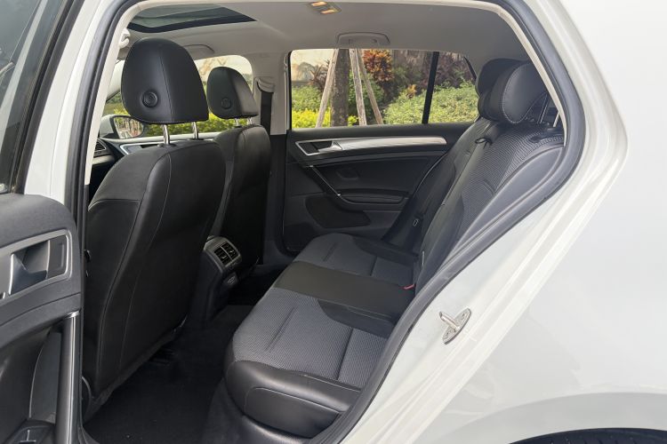 Volkswagen Golf 2020 #11 Volkswagen Golf 2020 صورة سيارة #11
