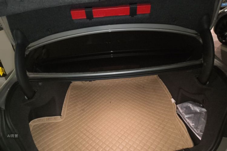 BMW 3 Series 2018 car image #21
