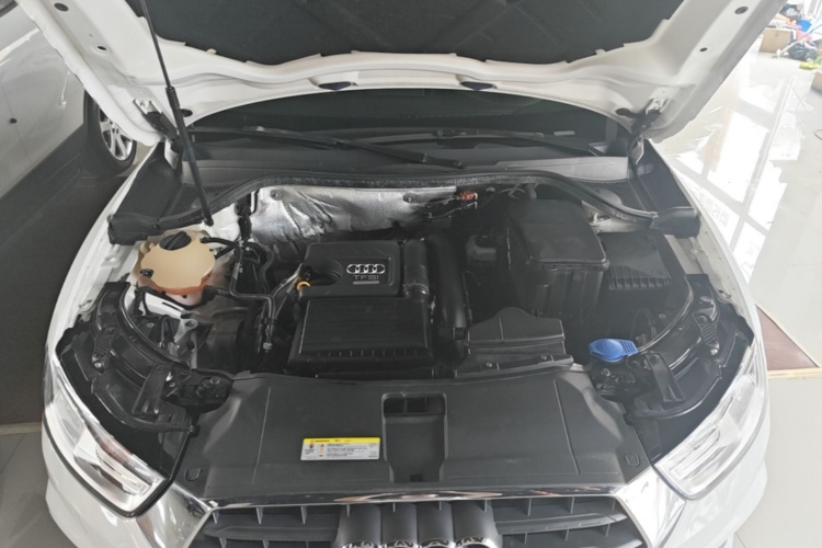 Audi Q3 2017 #20 Audi Q3 2017 car image #20