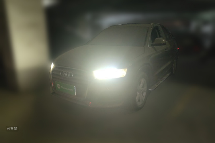 Audi Q3 2017 car image #2