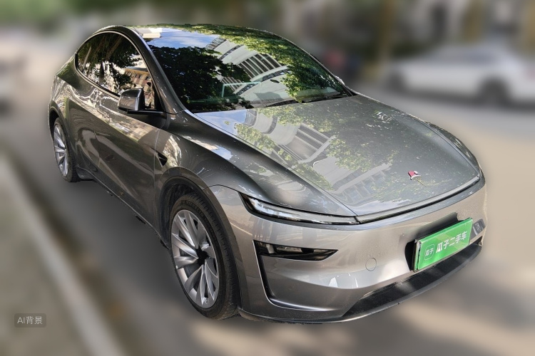 Tesla Model Y 2025 #4 Tesla Model Y 2025 car image #4