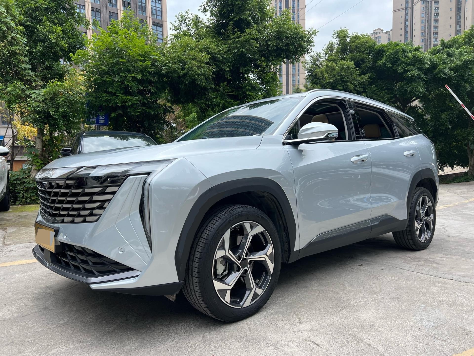 GEELY Boyue L 2023 car image 