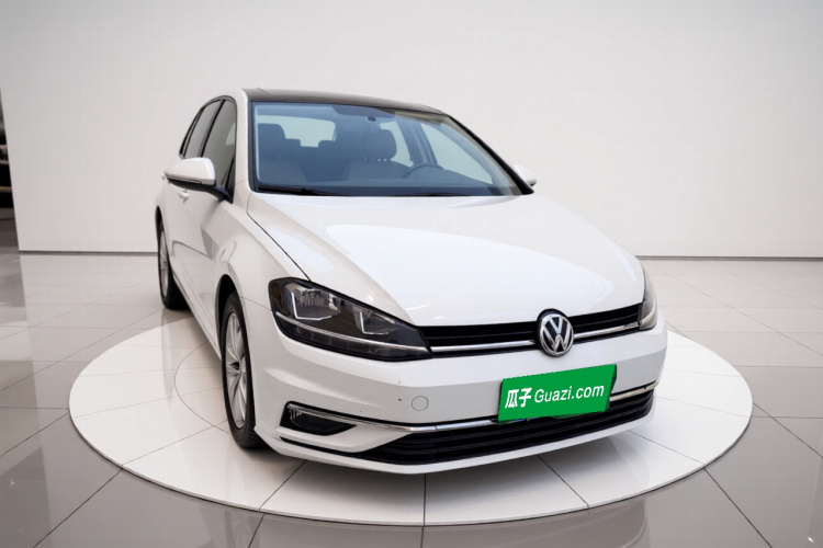 Volkswagen Golf 2019 #4 Volkswagen Golf 2019 car image #4