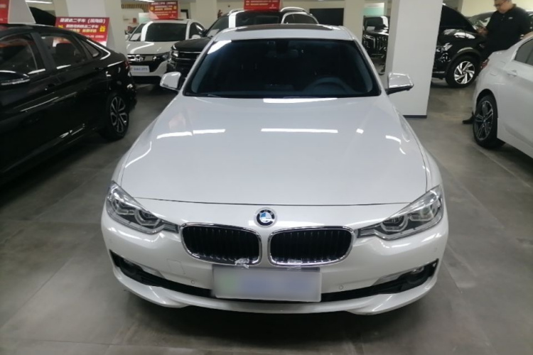 BMW 3 Series 2017 #3 BMW 3 Series 2017 car image #3