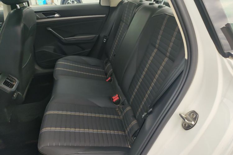 Volkswagen Lavida 2018 #17 Volkswagen Lavida 2018 car image #17
