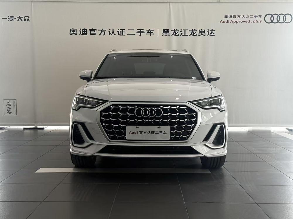 Audi Q3 2025 #2 Audi Q3 2025 car image #2