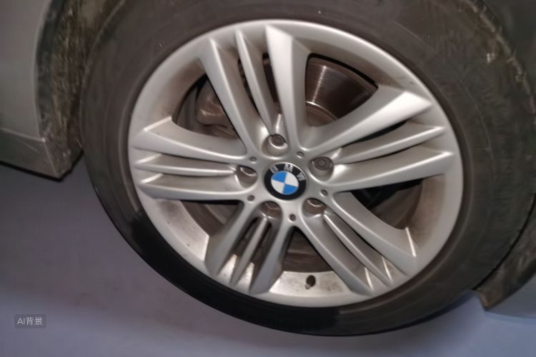 BMW 3 Series 2018 #9 BMW 3 Series 2018 car image #9