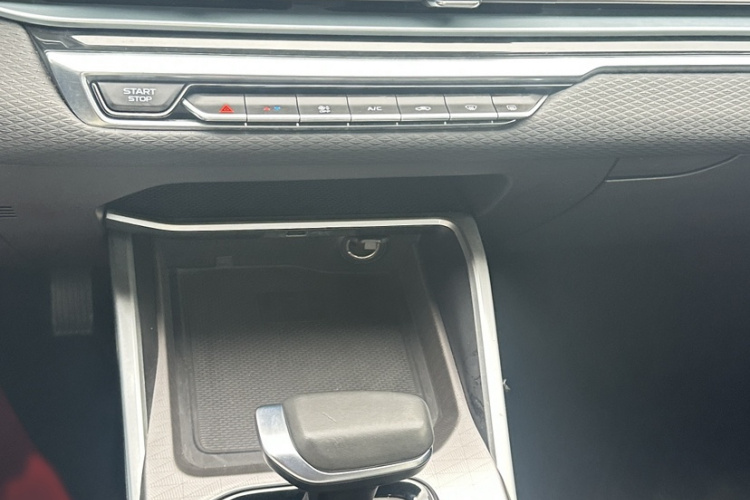 GEELY Emgrand 2021 car image #15