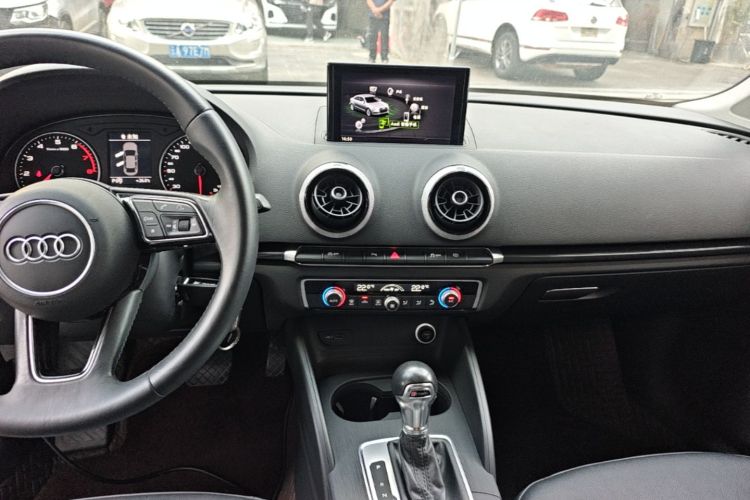 Audi A3 2019 #13 Audi A3 2019 car image #13