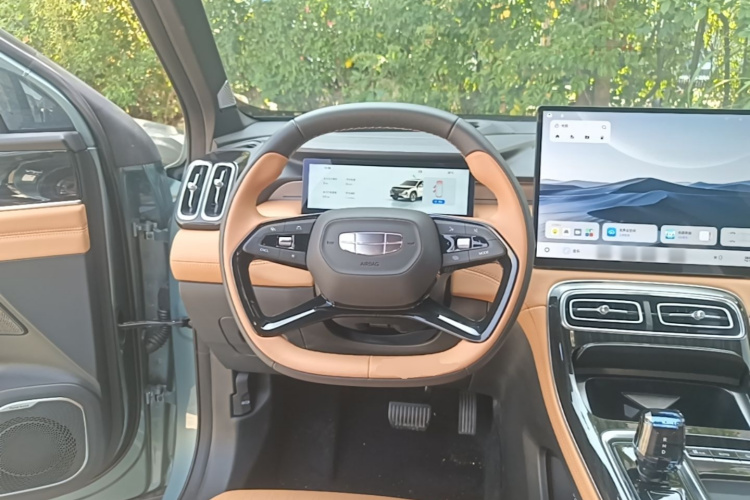 GEELY Boyue L 2026 car image #11