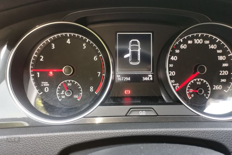 Volkswagen Golf 2019 car image #14