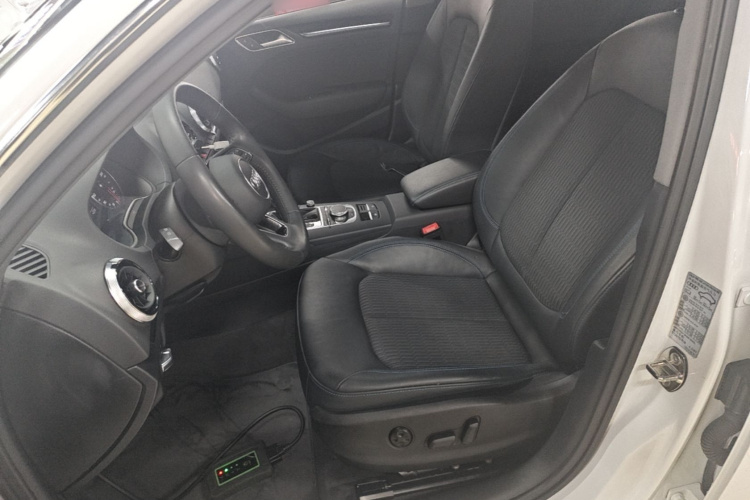 Audi A3 2019 car image #15