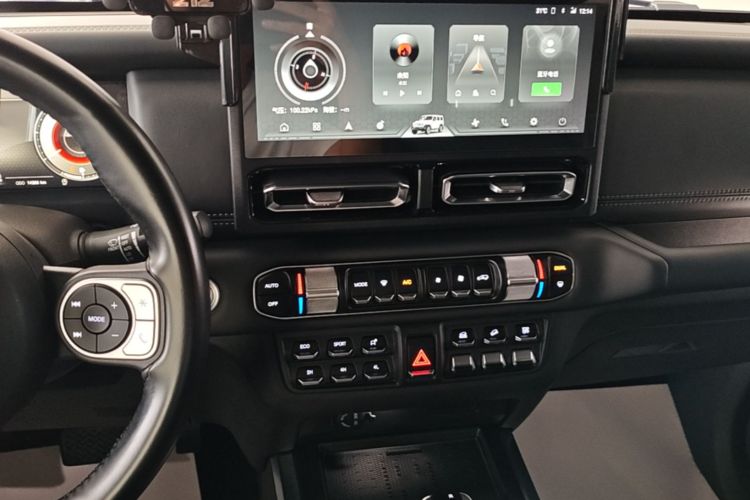 2025 car image #13