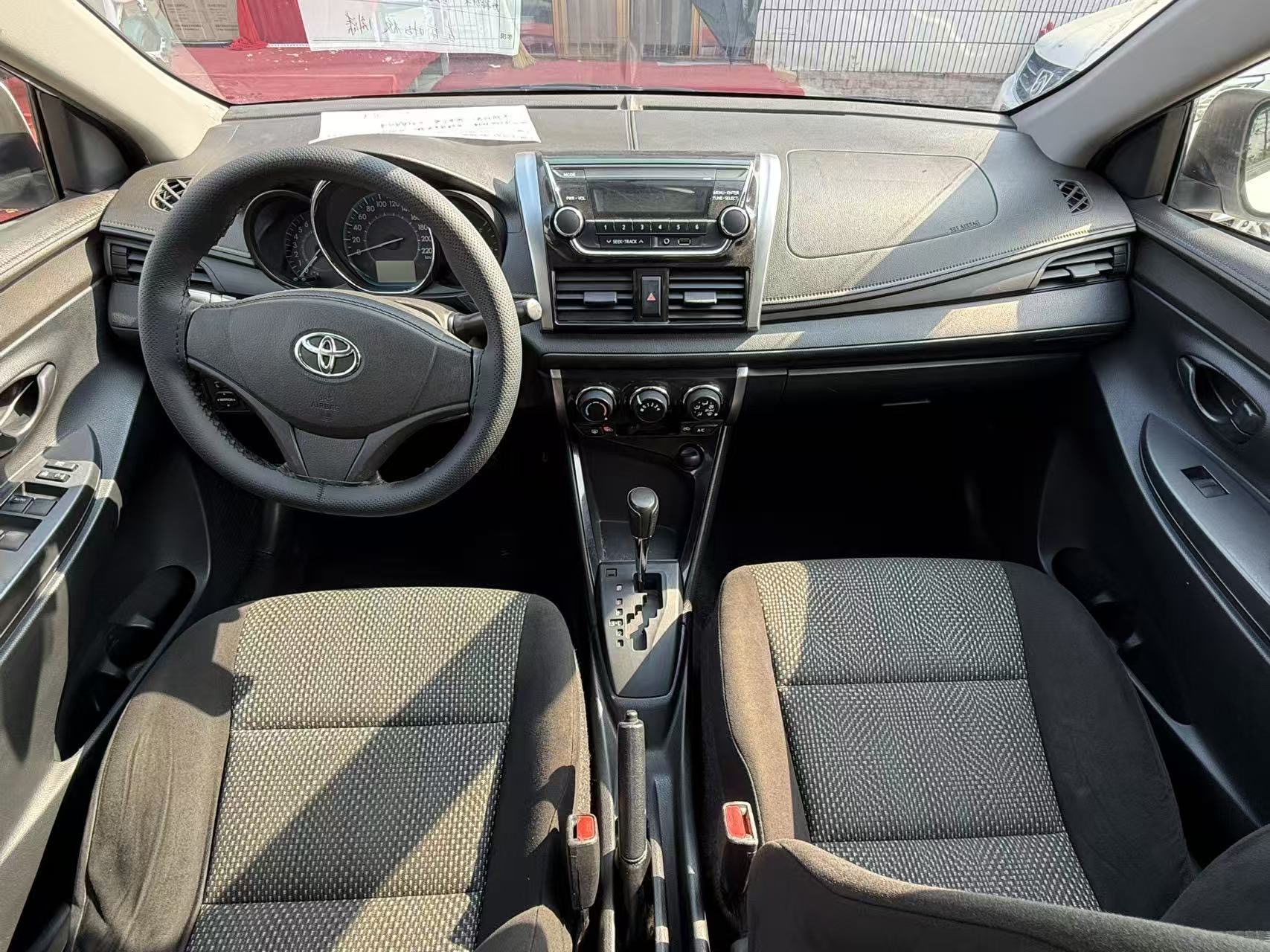 Toyota Vios 2015 car image #9