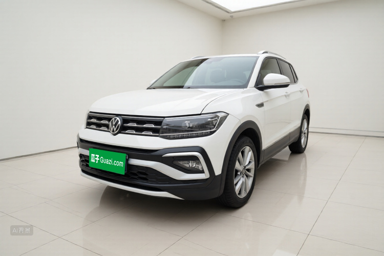 Volkswagen T-Cross 2021 car image #2