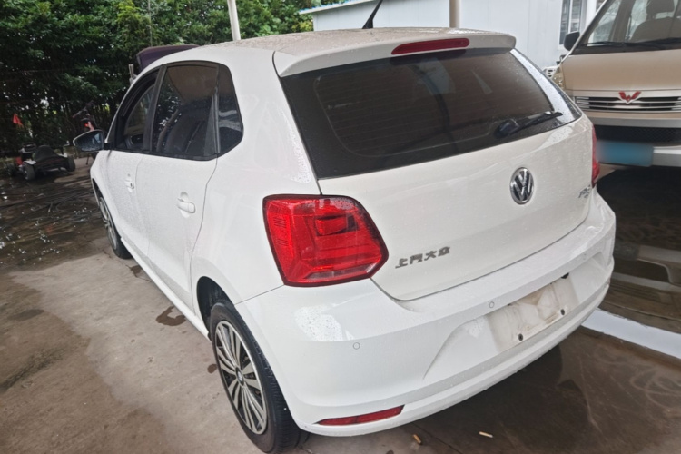 Volkswagen Polo 2016 car image #5