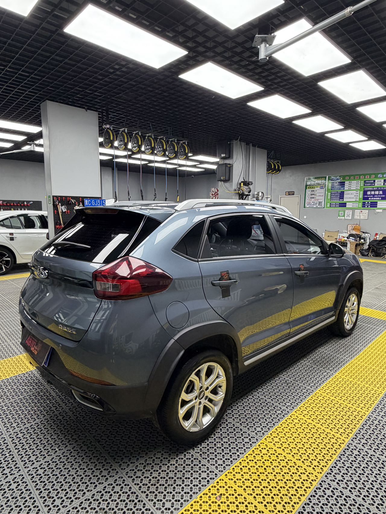 Chery Tiggo 3x 2022 immagine di auto #6