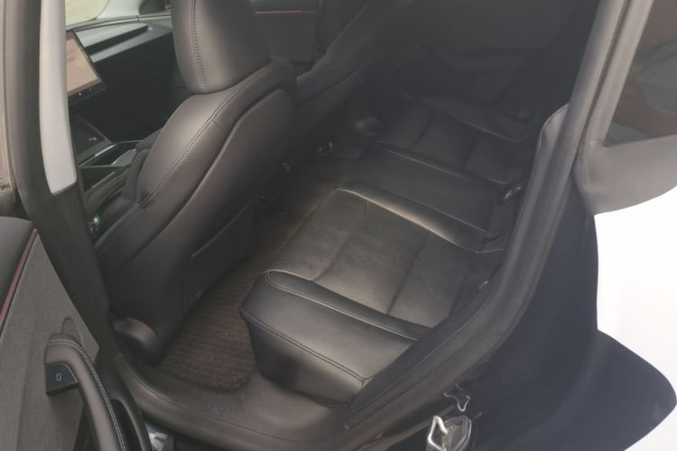 Tesla Model 3 2025 car image #17
