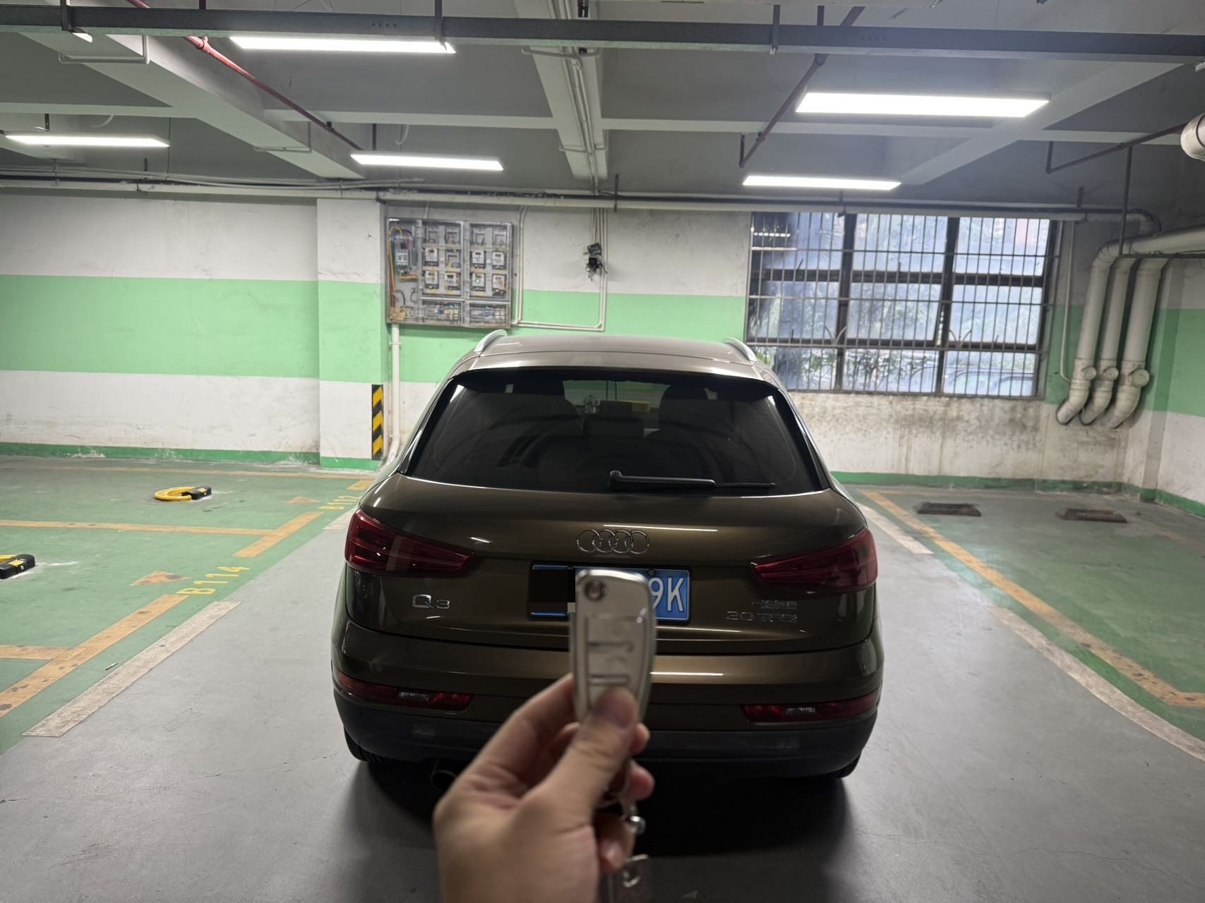 Audi Q3 2018 car image #5