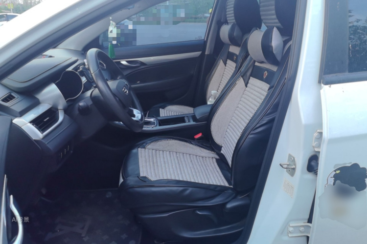 GEELY Emgrand 2020 car image #17
