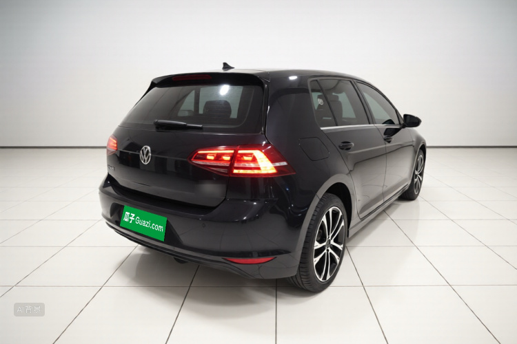 Volkswagen Golf 2017 car image #7