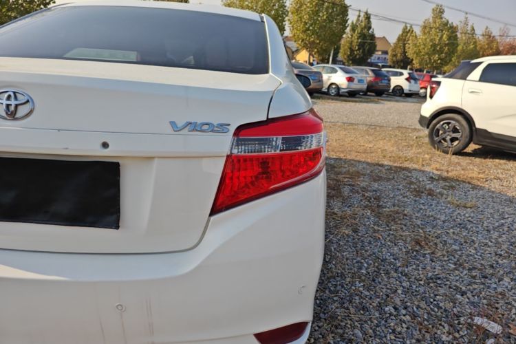 Toyota Vios 2015 #8 Toyota Vios 2015 car image #8
