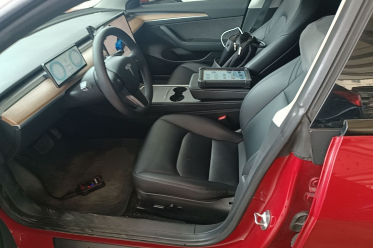 Tesla Model 3 2022 car image #15