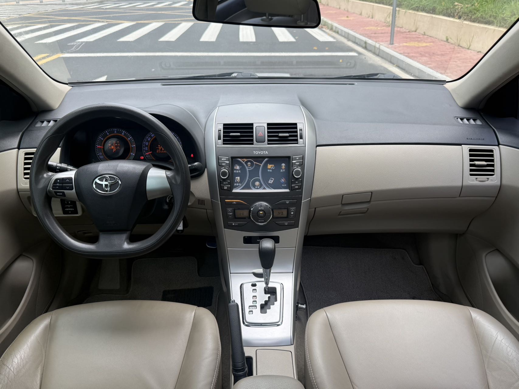 Toyota Corolla 2014 car image #8