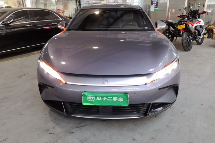 BYD Han 2023 car image #3