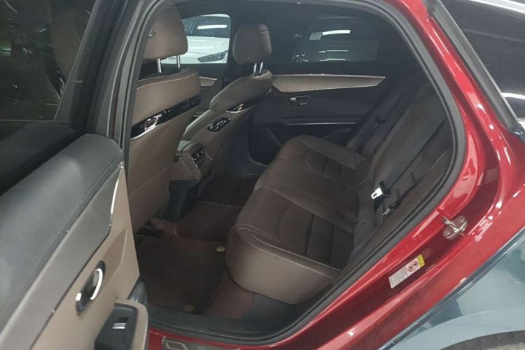 BYD Han 2022 #17 BYD Han 2022 car image #17